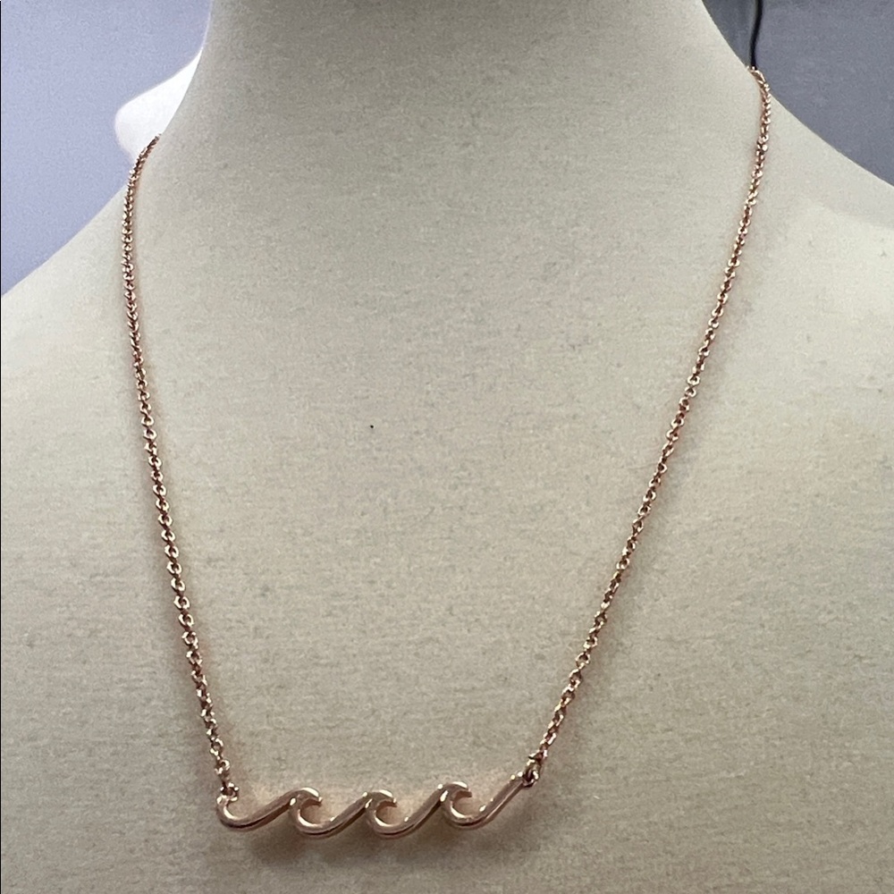 Pura Vida Gold Tone Wave Charm Necklace. Adjustable Length